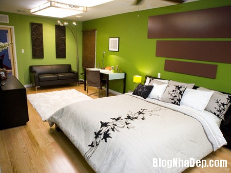 1green bedroom7 Phòng ngủ dễ chịu hơn với gam màu xanh lá