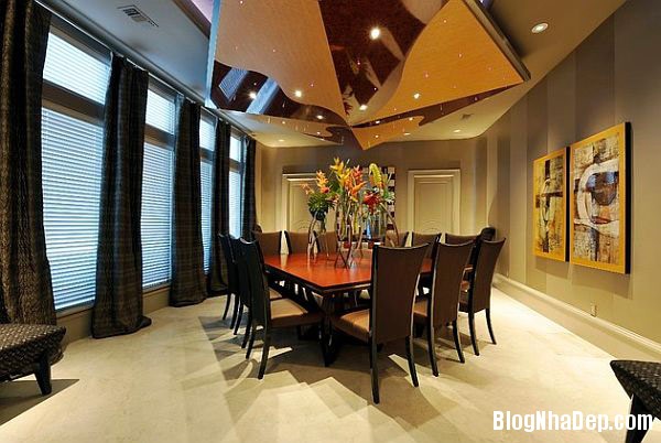 Elegant living room with ve Trang trí nội thất nhà bằng họa tiết kẻ sọc