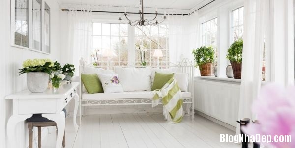 ngoai thanh 4578f Ngôi nhà tinh tế lãng mạn với nội thất vintage và tông màu xanh   trắng