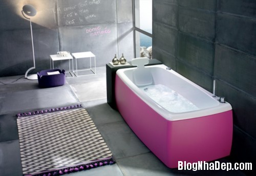 pink bathub 665x457 500x3431 Mê mẩn với những thiết kế phòng tắm đẹp như ở spa