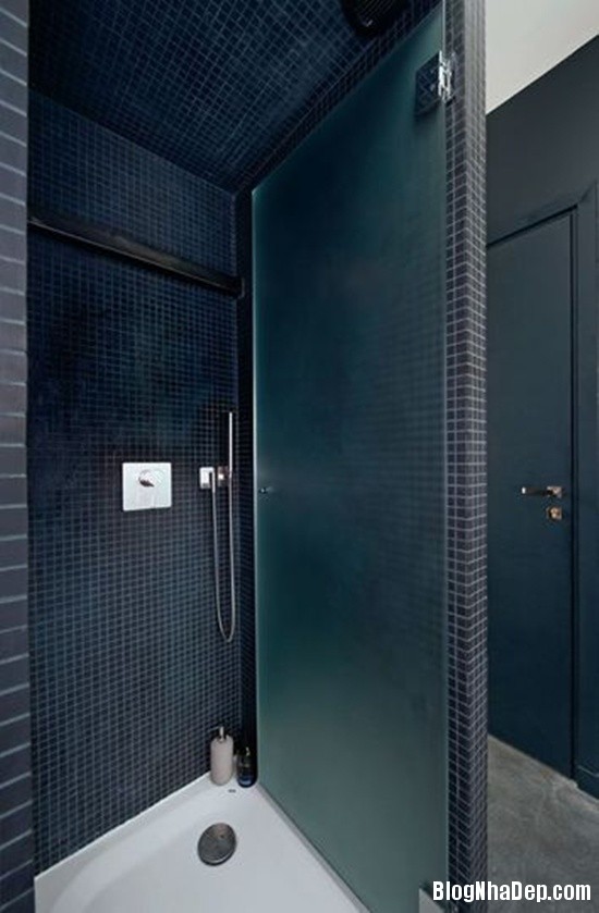 studio mais pas trop une cabine de douche bien cachee 4602486 89a97 Phân chia không gian cho căn hộ 27m2