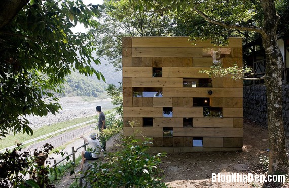 kientrucnhadep nha go 01 Cùng ngắm mẫu nhà gỗ “Final Wooden House” của kiến trúc sư Sou Fujimoto