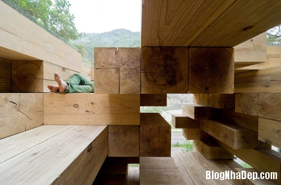 kientrucnhadep nha go 03 Cùng ngắm mẫu nhà gỗ “Final Wooden House” của kiến trúc sư Sou Fujimoto