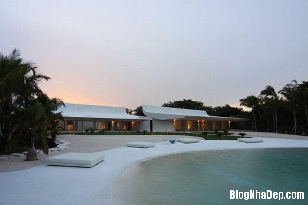 ff16e016f68d5c2955824bb1c6a5704a  Ngôi nhà bên bờ biển với kiến trúc trắng tinh khôi tuyệt đẹp ở Dominica