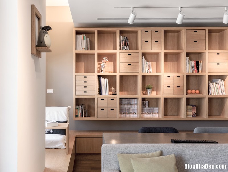 cool bookshelves Căn hộ hiện đại với chất liệu hoàn toàn từ gỗ 