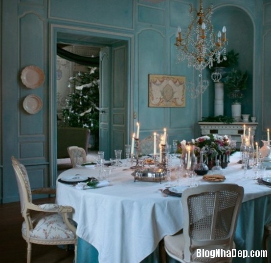 12cd8aaab88c0e7eb89c10d1a4647411 Những mẫu bàn ăn lãng mạn theo phong cách Pháp