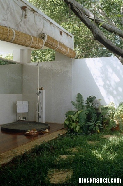 154a16ed1d592e49ddf85f3c6b4513af Những thiết kế phòng tắm hài hòa, gần gũi thiên nhiên