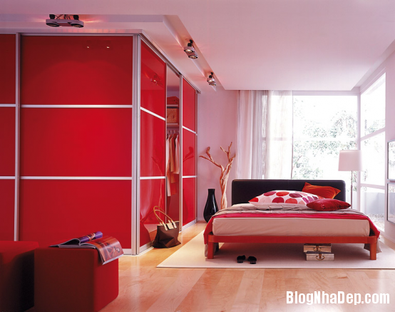 b11c245a10ccd4b08241c74f6b3f2d39 Phòng ngủ ấm áp với sắc đỏ