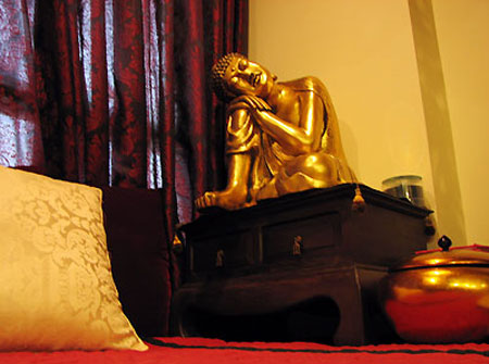 1449145236 luu y khi bai tri tuong phat trong nha ngaynayvn1 Những nguyên tắc khi bài trí tượng Phật theo phong thủy