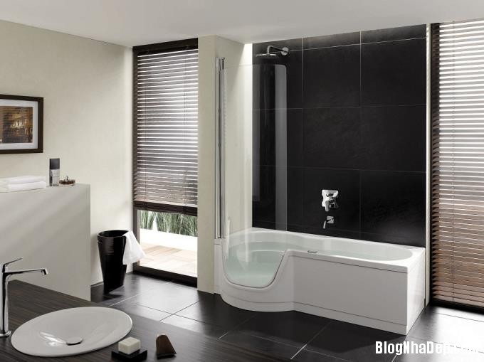 015307 4 large Trang trí phòng tắm đẹp mắt với hai gam màu đen và trắng