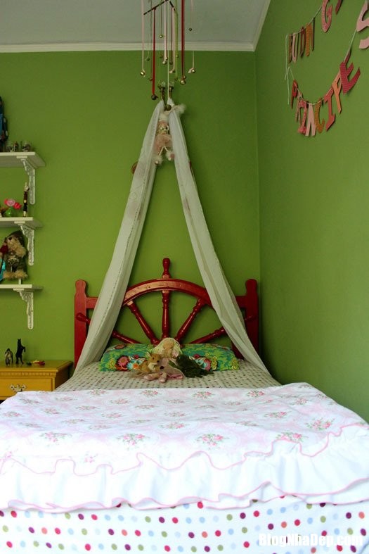 78c7d1667a7a572261c7542cfac72a78 Những cách trang trí đầu giường cực đáng yêu cho phòng của bé