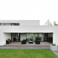 White-Contemporary-House